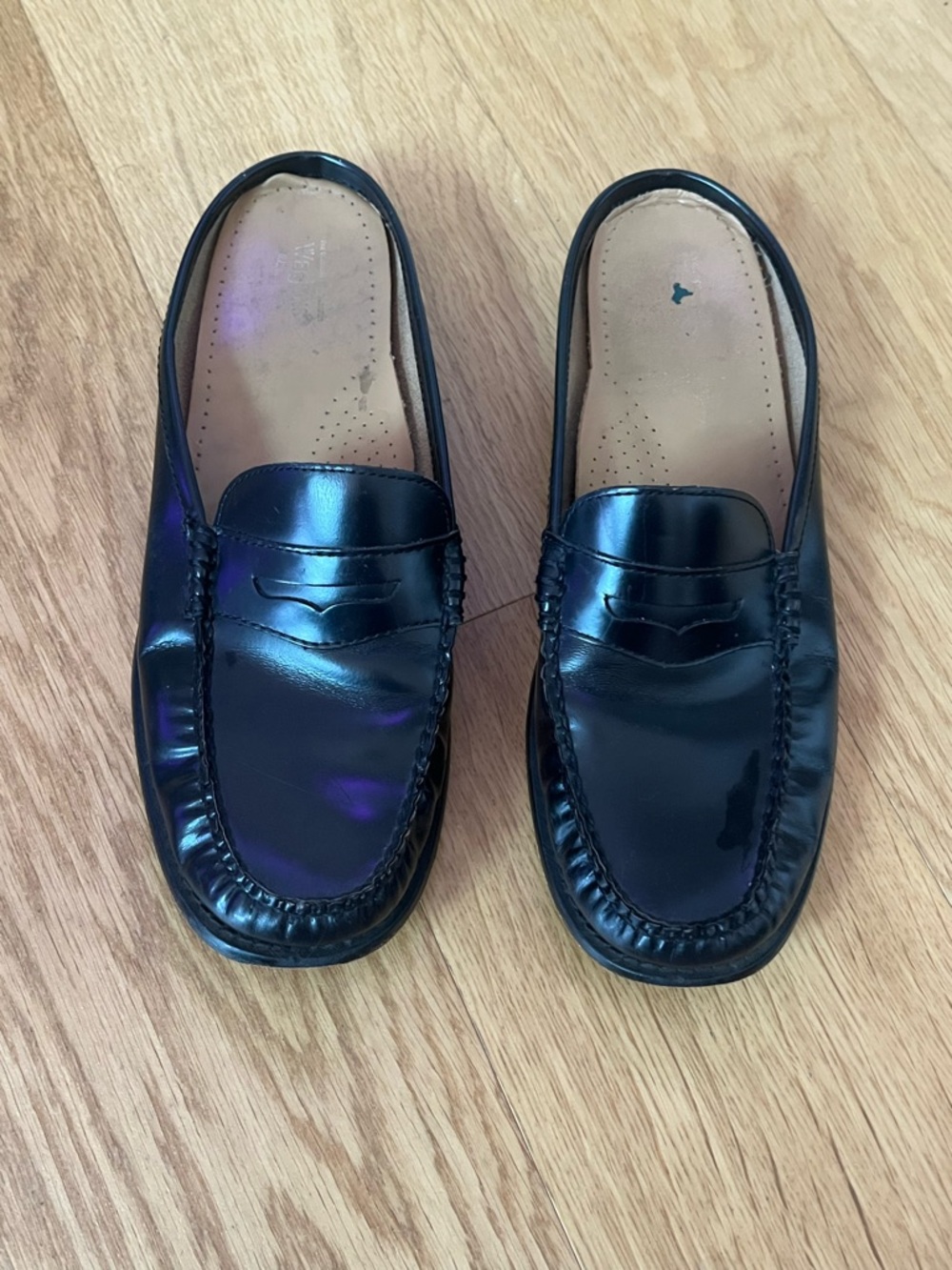 Black leather Weeguns mule loafers